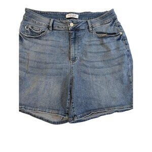 Judy Blue Denim Shorts Womens 2XL Blue Jean 5-Pocket Zip Fly Mid Wash Casual